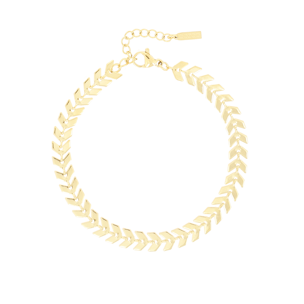 Gold bracelet with V-chain